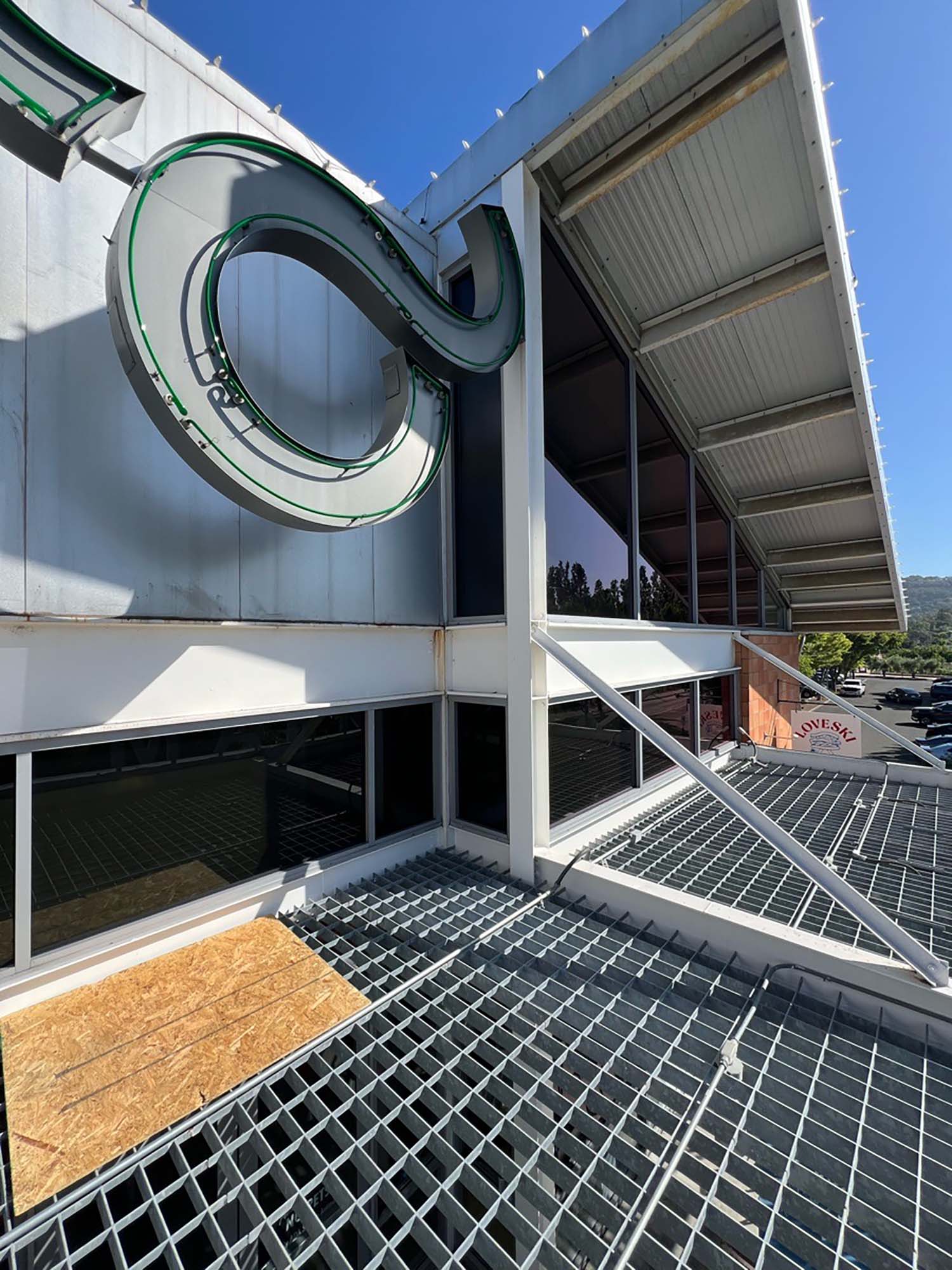 ClimatePro installed 3M Exterior Window Film on the the windows at Oxbow Public Market in Napa, CA.